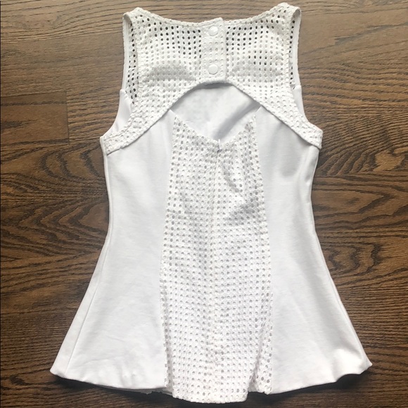 NWOT GUESS Peplum White Top - Picture 3 of 6